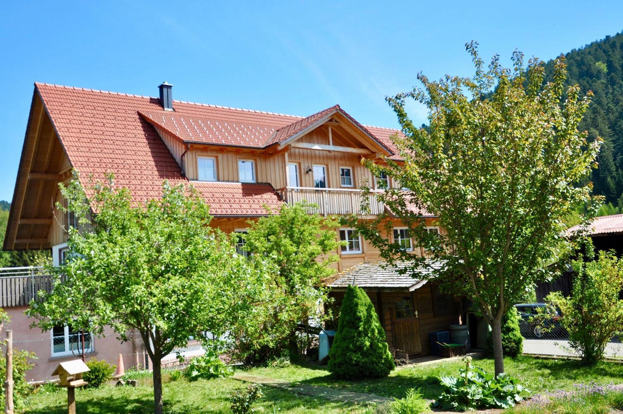 Pension Vogtsmichelhof - Leibgeding Alpirsbach Exterior photo